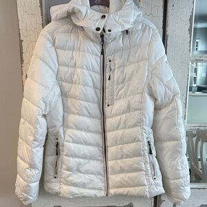 Women's Southpole white ski/puffer jacket